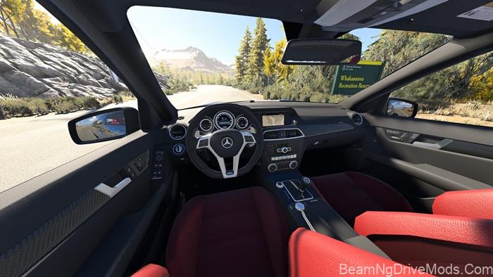 BeamNG Mercedes-Benz C63 (W204) 4
