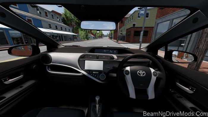 BeamNG Toyota Aqua P10 4