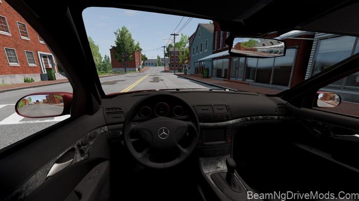 BeamNG Old Mercedes-Benz E-Class W211 4