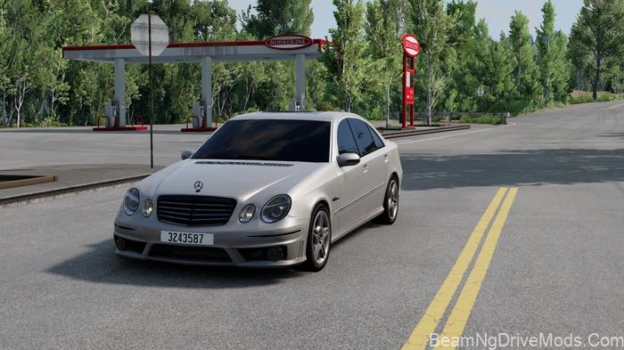 BeamNG Mercedes-Benz W211 (E200, E63 AMG)