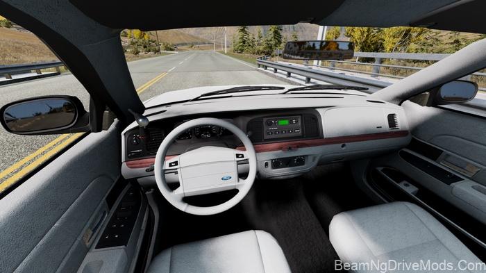 BeamNG Ford Crown Victoria 4