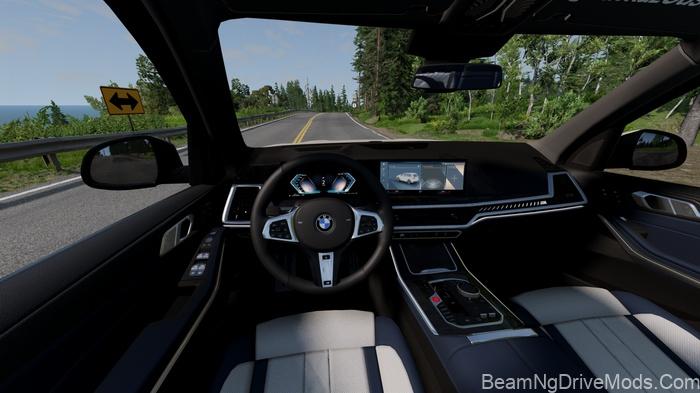 BeamNG BMW X7 (G07) 4