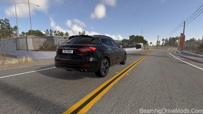 BeamNG Maserati Levante V2.0 3
